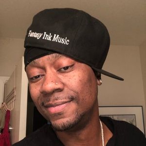 Meet your Posher, Ezell